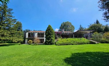 Casa Moderna con excelentes espacios