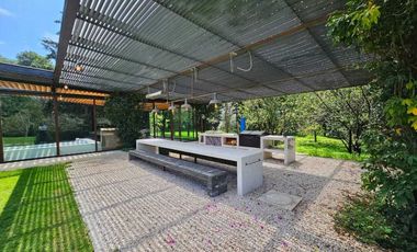 Casa Moderna con excelentes espacios