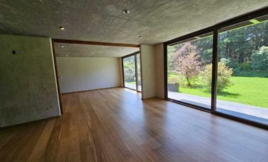 Casa Moderna con excelentes espacios