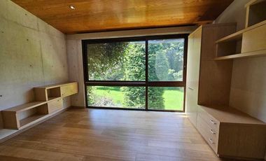 Casa Moderna con excelentes espacios
