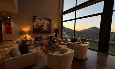 VENTA DE CASA EN TERRALTA RESIDENCIAL COUNTRY CLUB VALLE PONIENTE