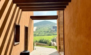 VENTA DE CASA EN TERRALTA RESIDENCIAL COUNTRY CLUB VALLE PONIENTE