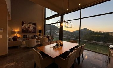 VENTA DE CASA EN TERRALTA RESIDENCIAL COUNTRY CLUB VALLE PONIENTE