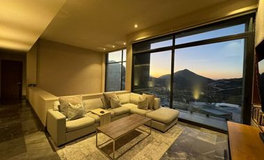 VENTA DE CASA EN TERRALTA RESIDENCIAL COUNTRY CLUB VALLE PONIENTE