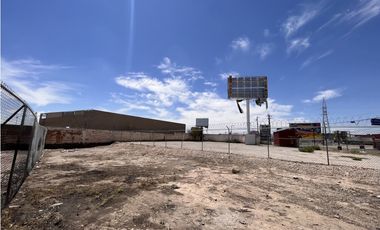 Terreno a metros del Puente Zaragoza