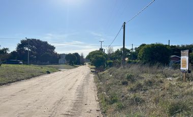 Terreno en  Calle 21 entre 102 y 104 VENDIDO 2025