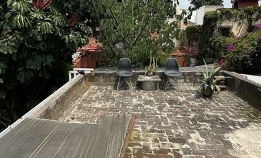 TERRENO EN VENTA CON CONSTRUCCIÓN EN COYOACÁN