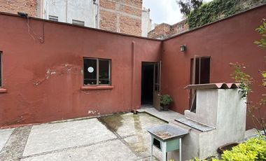 TERRENO EN VENTA CON CONSTRUCCIÓN EN COYOACÁN