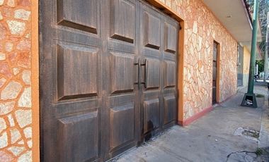 VENTA CASA CUAUTITLÁN CENTRO CON USO COMERCIAL.