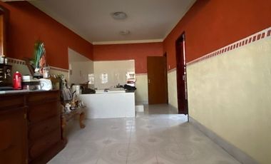 VENTA CASA CUAUTITLÁN CENTRO CON USO COMERCIAL.