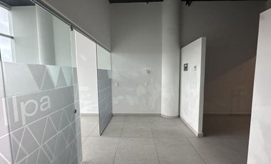 VENTA  OFICINA EQUIPADA 40m2 CON AMENIDADES PLAYA DEL CARMEN