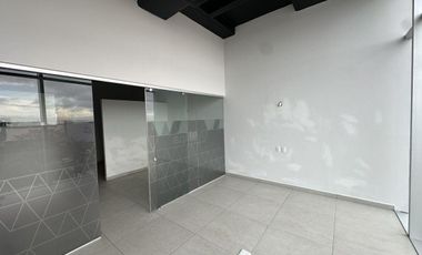 VENTA  OFICINA EQUIPADA 40m2 CON AMENIDADES PLAYA DEL CARMEN
