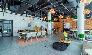 VENTA OFICINA 40M2 EQUIPADA FRENTE A STARBUCKS PLAYA DEL CARMEN PLAZA AMERICAS