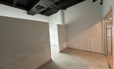 VENTA OFICINA 40M2 EQUIPADA FRENTE A STARBUCKS PLAYA DEL CARMEN PLAZA AMERICAS