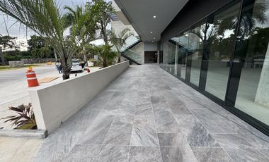 OFICINAS CONSULTORIOS Y LOCALES COMERCIALES MAGNNUS CENTER PLAYA DEL CARMEN