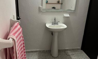 CASA EN CONDOMINIO EN LOMAS DE CORTES