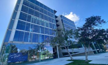 OFICINAS VENTA  FRENTE A PLAZA LAS AMERICAS PLAYA DEL CARMEN HUMANA WORKCENTER