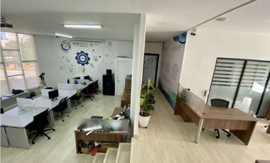 Se Alquila Oficina Amoblada Equipada 300 mts $2.000.oo