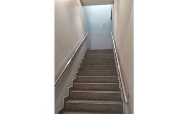 Se Vende Galera con Oficinas Parque Lefevre 800 Mts $1.300.000.00