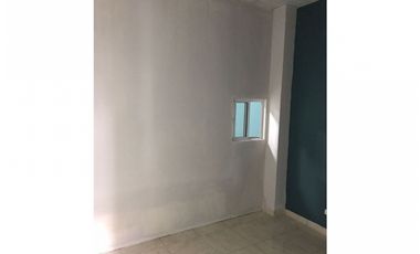 Se Alquila Local Comercial 100 Mts 12 De Octubre $ 950.oo