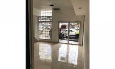 Se Alquila Local Comercial 100 Mts 12 De Octubre $ 950.oo