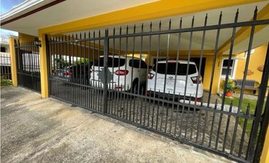 SE VENDE Hermosa casa en Cardenas Panama $750.00.00