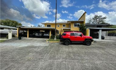 SE VENDE Hermosa casa en Cardenas Panama $750.00.00