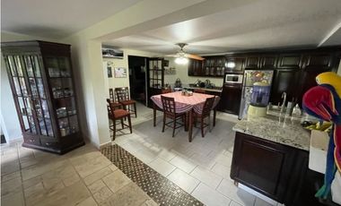 SE VENDE Hermosa casa en Cardenas Panama $750.00.00