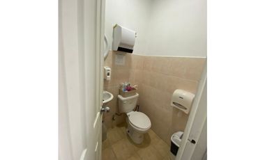 Se Alquila Local Comercial Parque Lefevre 400 mts $4.995.oo