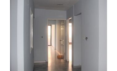 Se Alquilan 2 Locales Comerciales Consultorios $1.659.00 El Cangrejo