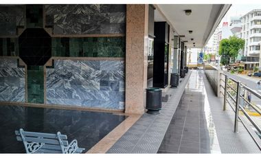 Se Alquilan 2 Locales Comerciales Consultorios $1.659.00 El Cangrejo