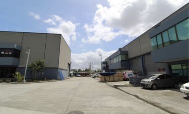 Se Vende Ofi-bodega en Mañanitas 300 Mts $430.000.oo