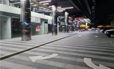 Se Alquila Local Costa del Este 248 Mts $5.700.oo