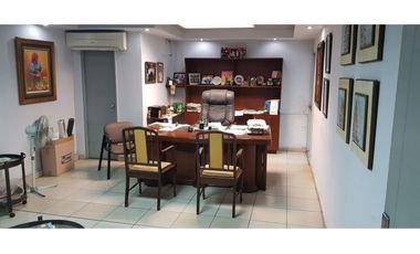 Se Alquila Edificio Completo 5 pisos 3.350Mts Calidonia $20.000.oo