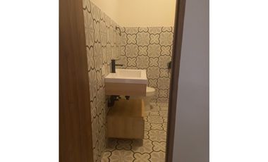 Se Alquila Espectacular Oficina 247 Mts En Obarrio $5.434.oo + Itbm