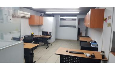 Se Vende Edificio-local Cial Calidonia 3.350 mts 5 pisos $2.700.000.oo