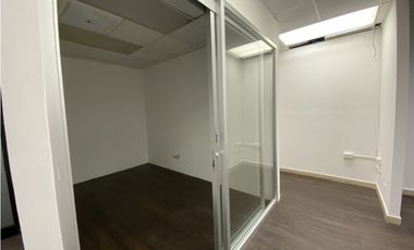Se Alquila Oficina Obarrio 115 mts piso 1 $1.385.oo