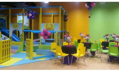 Se Alquila Local comercial 300 Mts Brisas del Golf $3.500.oo