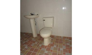 Se Alquila  Local comercial 78 Metros Rio Abajo $850.oo