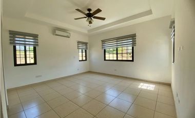 SE VENDE CASA EN SAN CARLOS