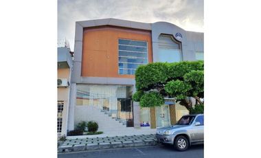 VENDO EDIFICIO COMERCIAL EN DAVID CENTRO