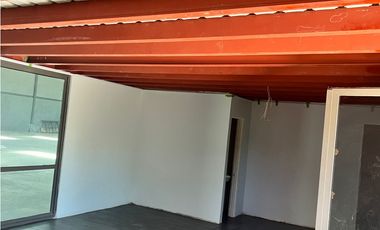 VENDO GALERA CON OFICINA ADMINISTRATIVA EN ALTO DE PACORA!