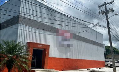 VENDO GALERA CON OFICINA ADMINISTRATIVA EN ALTO DE PACORA!