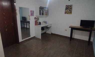Casa en venta en Ezpeleta Este