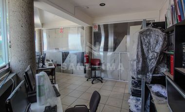 PALO SECO: AMPLIO LOCAL EN 2 NIVELES, ESTACIONAMIENTO Y MAGNIFICA UBICACIÒN