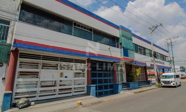 PALO SECO: AMPLIO LOCAL EN 2 NIVELES, ESTACIONAMIENTO Y MAGNIFICA UBICACIÒN