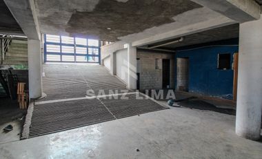 PALO SECO: AMPLIO LOCAL EN 2 NIVELES, ESTACIONAMIENTO Y MAGNIFICA UBICACIÒN