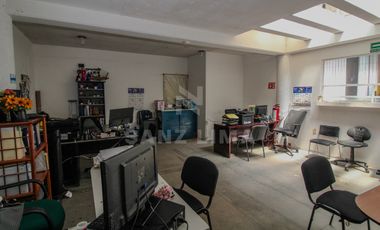 PALO SECO: AMPLIO LOCAL EN 2 NIVELES, ESTACIONAMIENTO Y MAGNIFICA UBICACIÒN