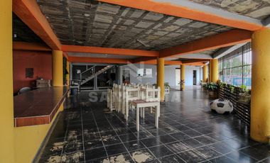 PALO SECO: AMPLIO LOCAL EN 2 NIVELES, ESTACIONAMIENTO Y MAGNIFICA UBICACIÒN