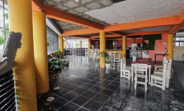 PALO SECO: AMPLIO LOCAL EN 2 NIVELES, ESTACIONAMIENTO Y MAGNIFICA UBICACIÒN